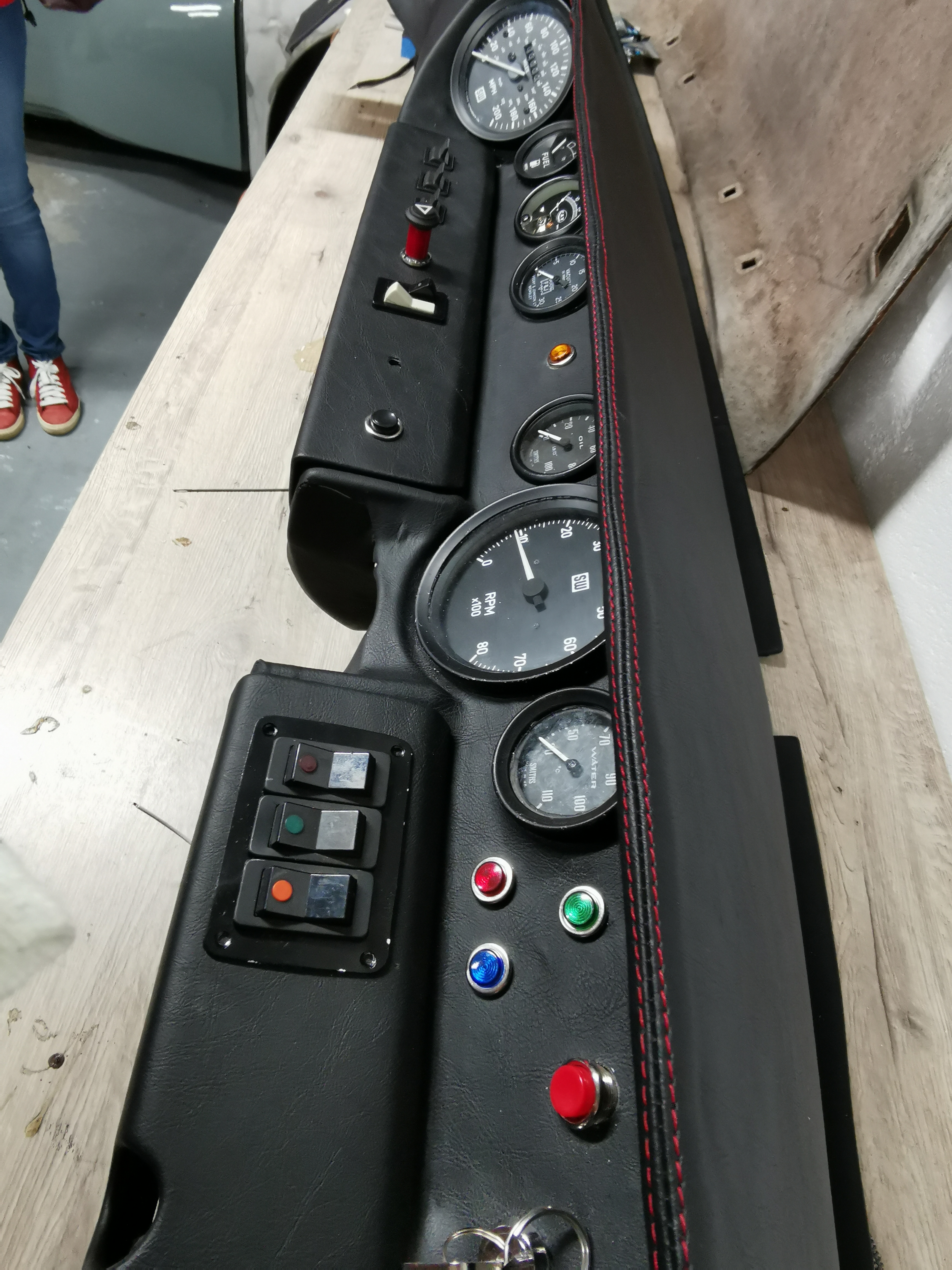Gainage tableau de bord de voiture